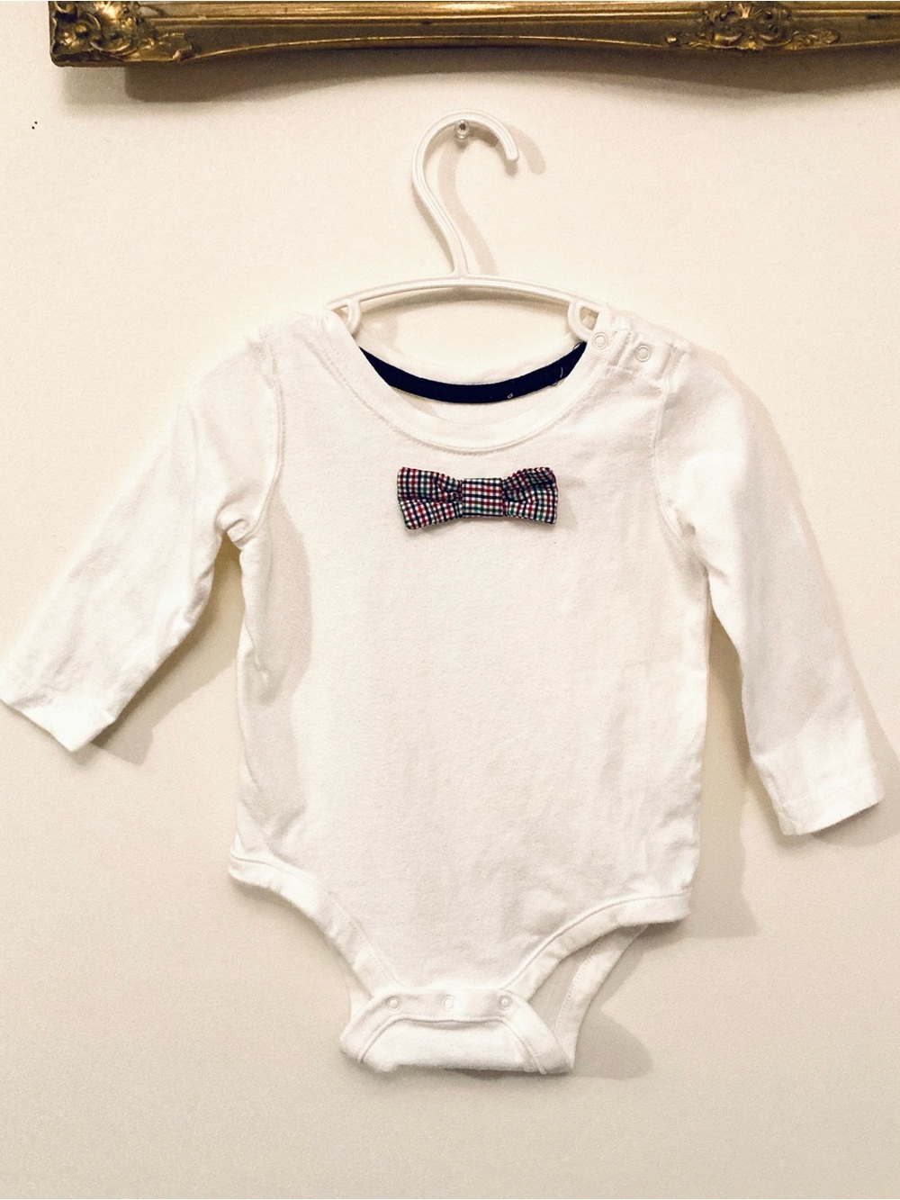 GAP Baby White Long Sleeve Bodysuit with Plaid Bow Tie 12-18 Months Onesie